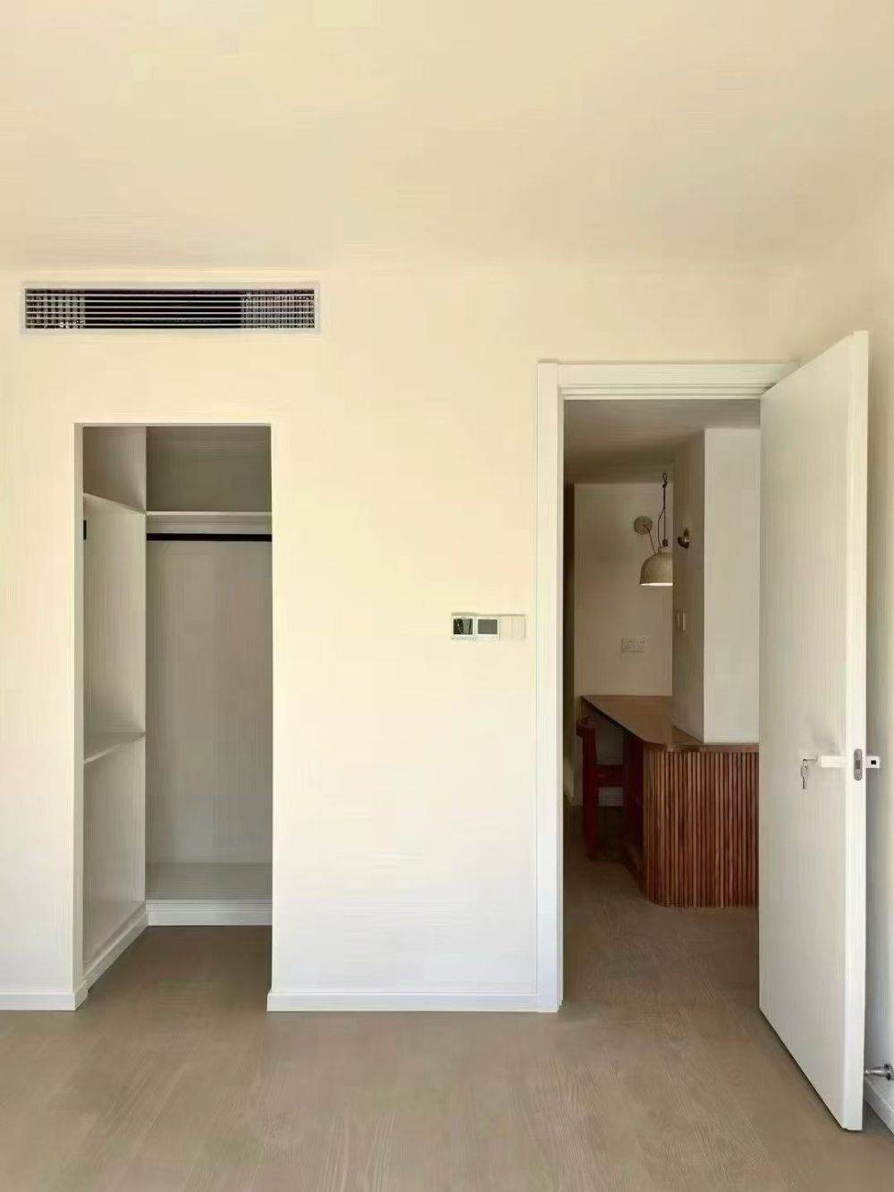 Housing image — Bedroom