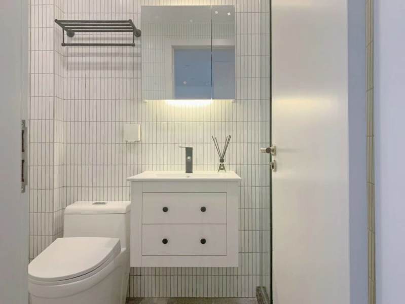 Housing image — Bathroom