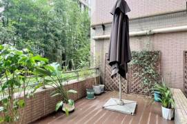 3BR Apartment near People's Square with Green View