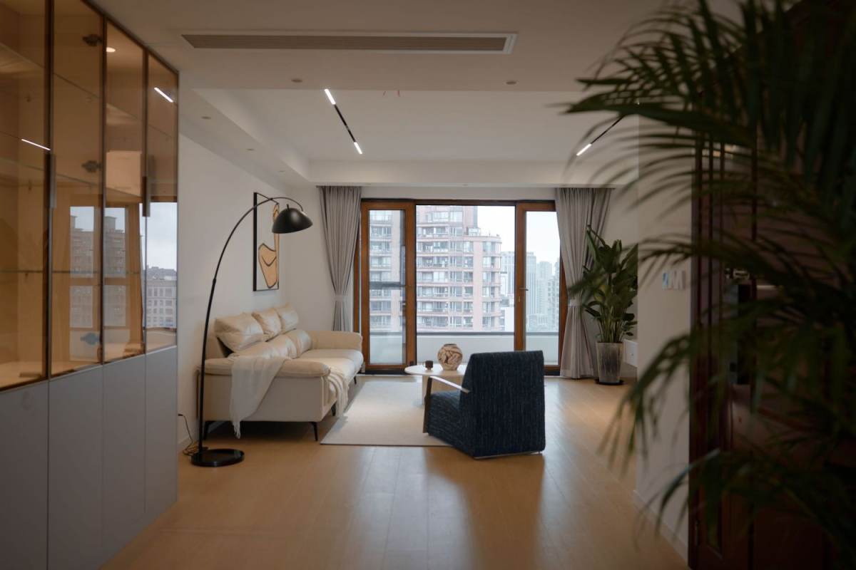 Housing image — Living Room