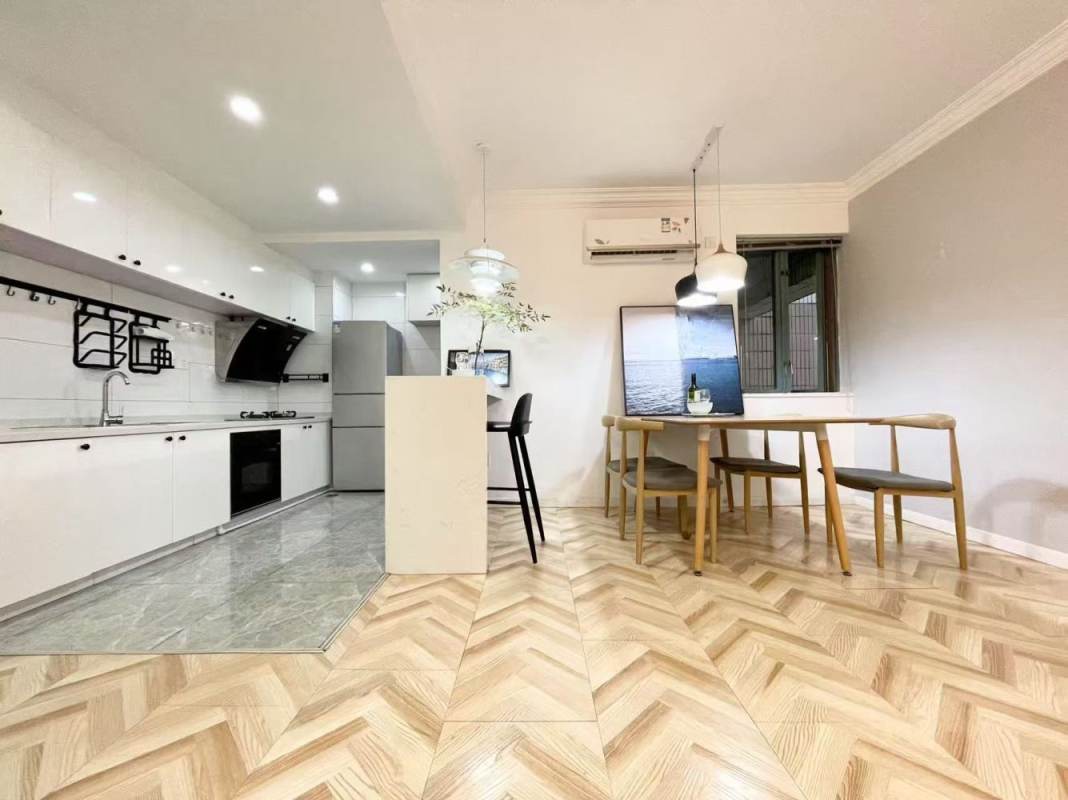 Housing image — Kitchen
