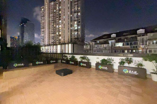 Spacious 2BR Apartment near North Sichuan Rd Metro with Terrace (L4/L10)