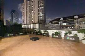 Spacious 2BR Apartment near North Sichuan Rd Metro with Terrace (L4/L10)