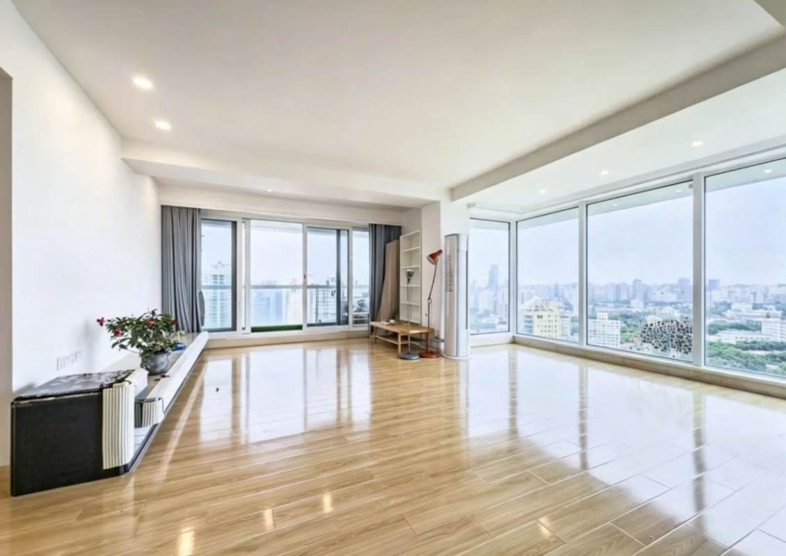 Housing image — Living Room