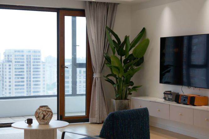 High-Floor Spacious 3BR Apartment in Gubei (L10/L15)