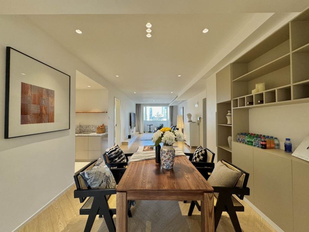 Housing image — Dining Area