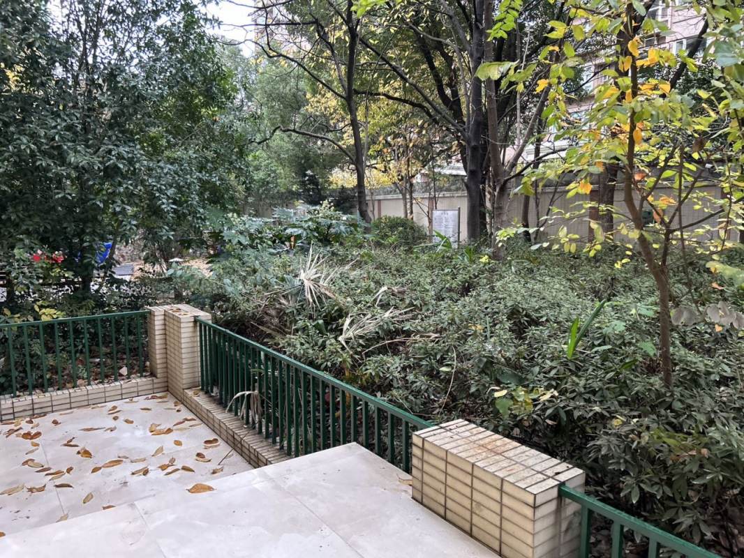 Housing image — Garden