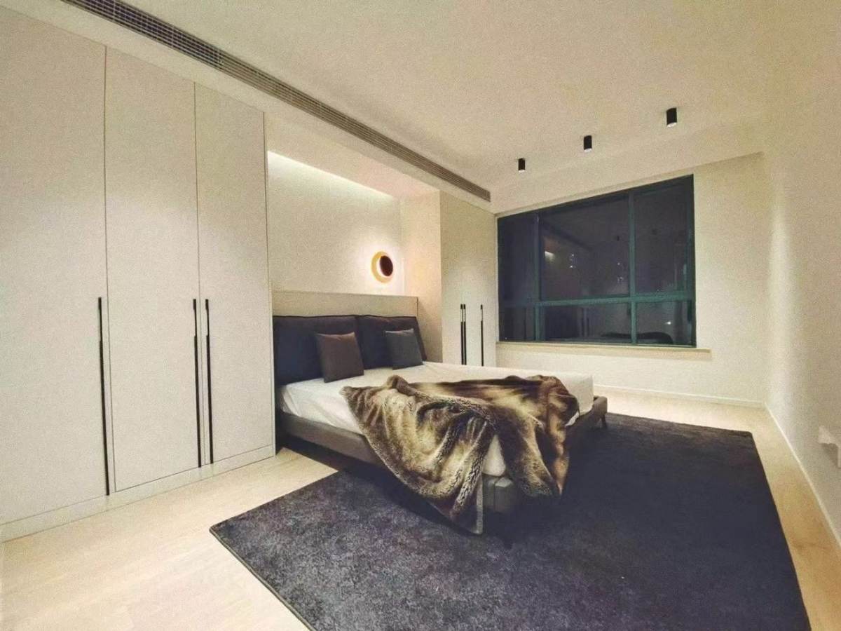 Housing image — Bedroom