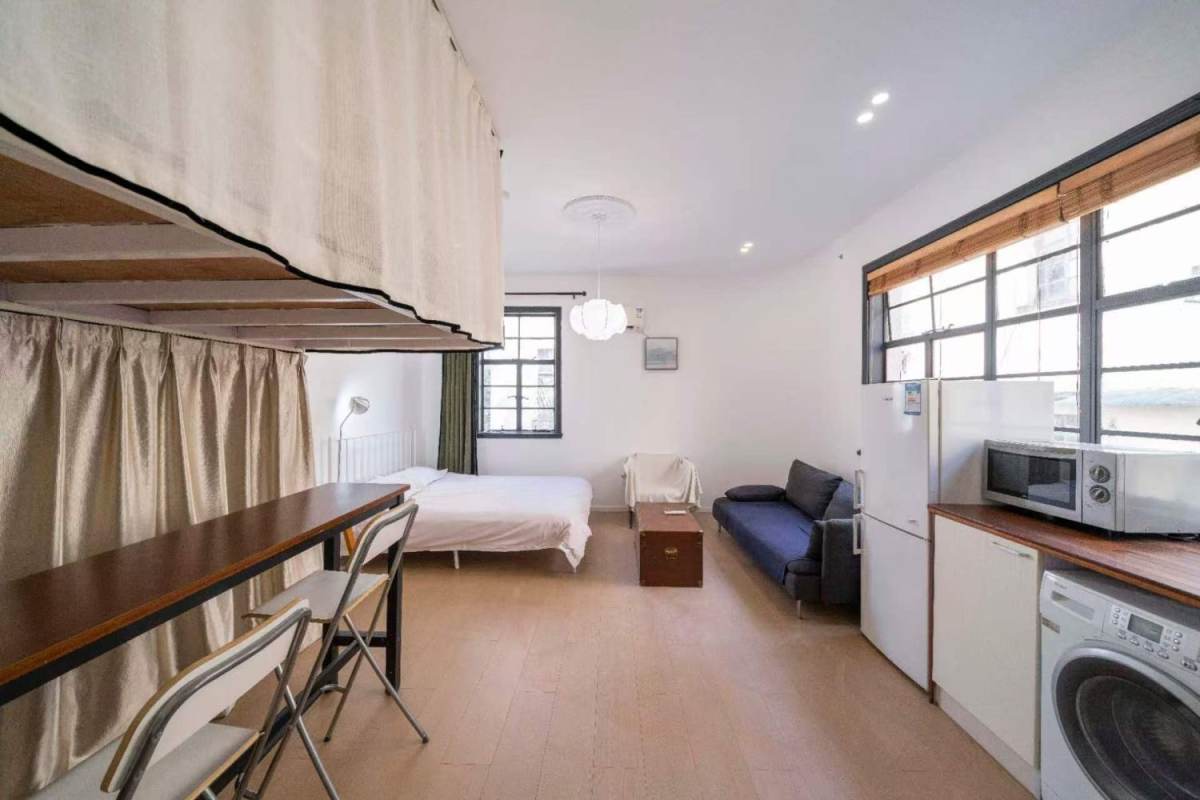 Housing image — Living Room