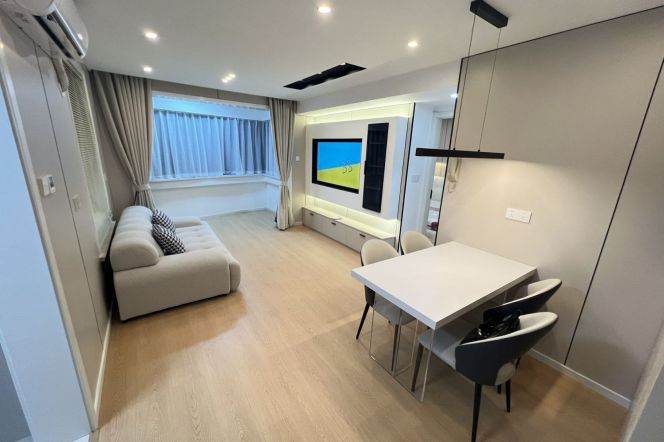 1BR Apartment near HKRI Taikoo Hui (L13)
