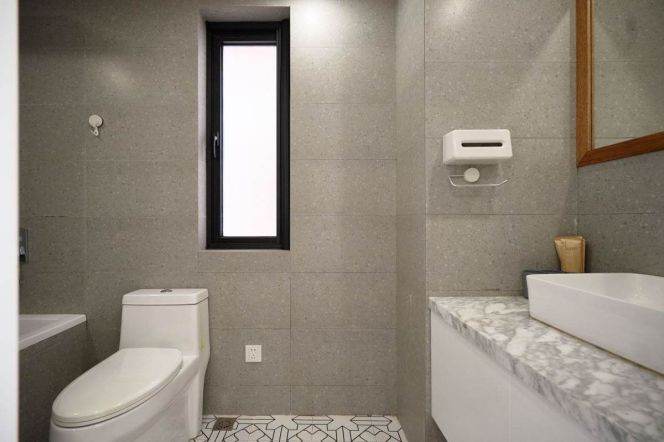 3BR Apartment near Jiangsu Rd Metro (L2/L11)