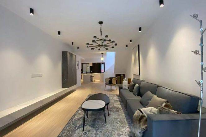 4BR Apartment at Da'an Garden with Private Garden (L13/L14)