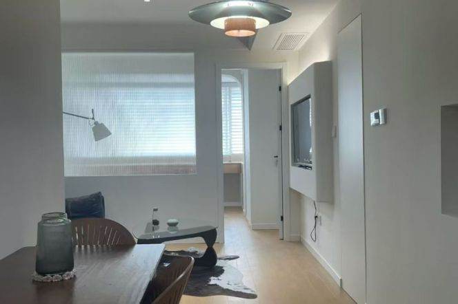 1BR Apartment in Jing'an