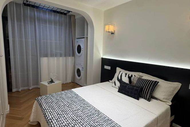1BR Apartment in Old Xuhui (L9/L12)