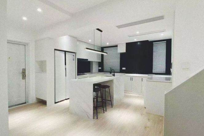 4BR Apartment at Da'an Garden with Private Garden (L13/L14)