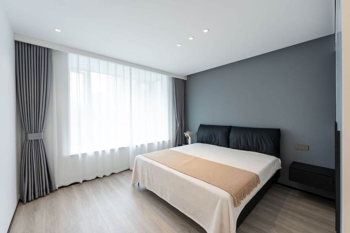 Housing image — Bedroom