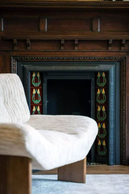 Housing image — Living Room