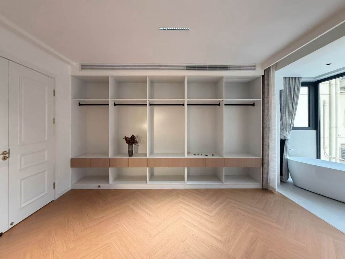 Housing image — Bedroom
