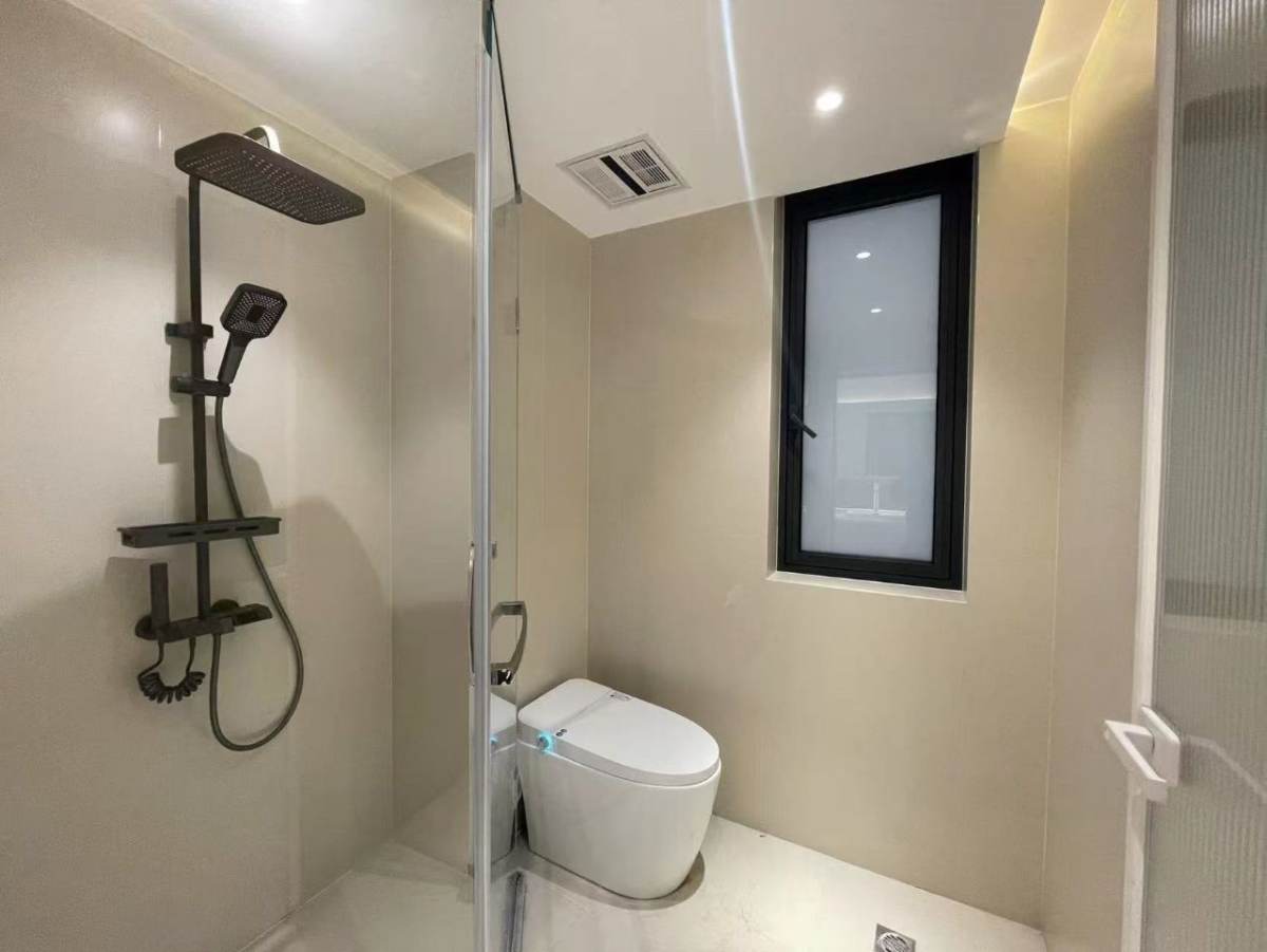 Housing image — Bathroom