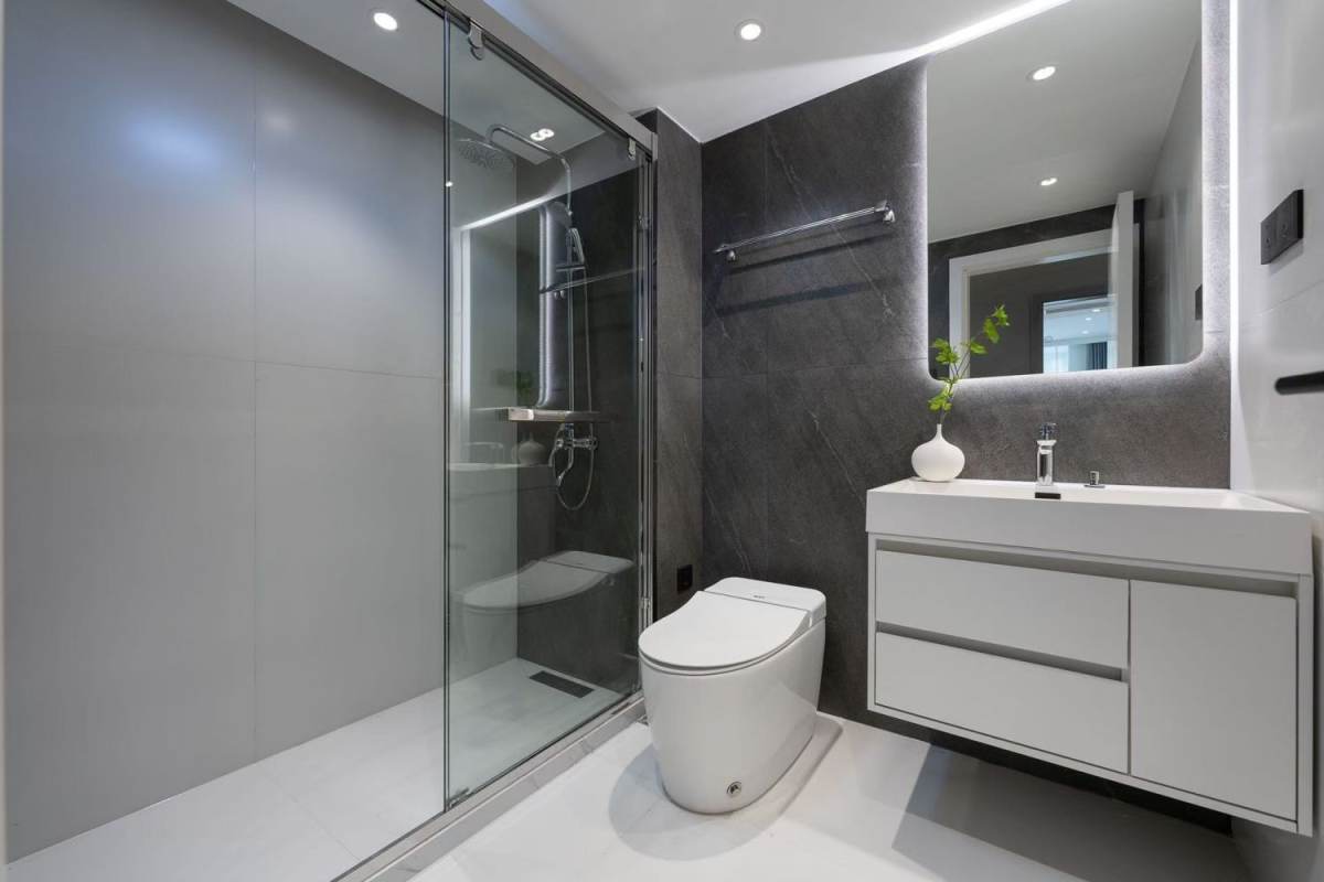 Housing image — Bathroom
