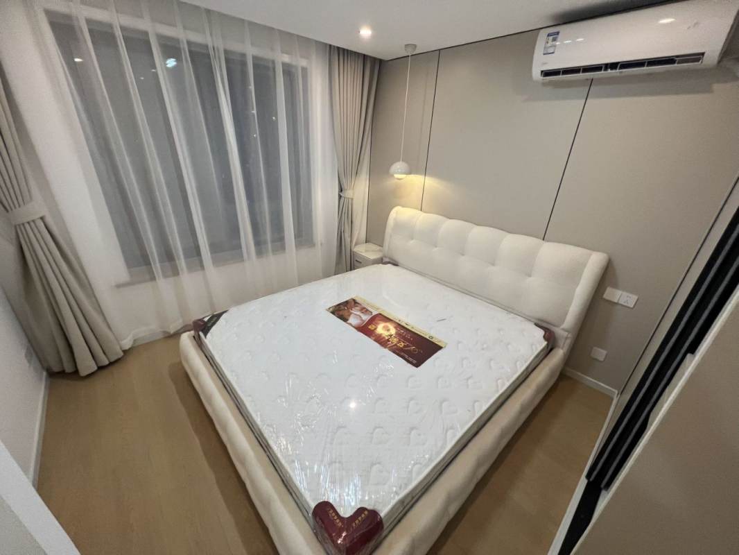 Housing image — Bedroom