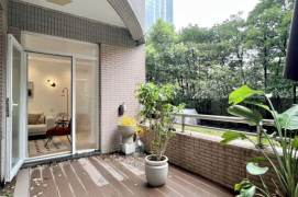 3BR Apartment near People's Square with Terrace