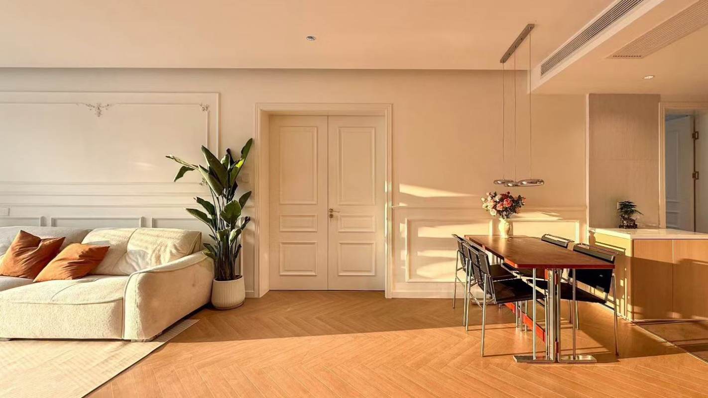 Housing image — Living Room