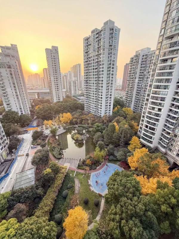 Housing image — View