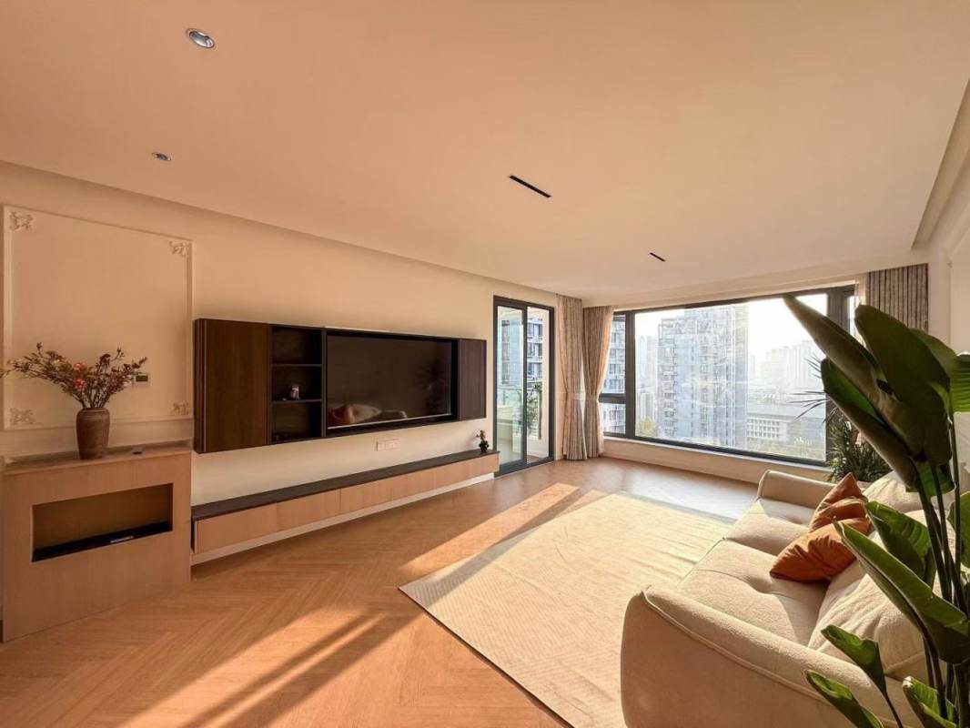Housing image — Living Room