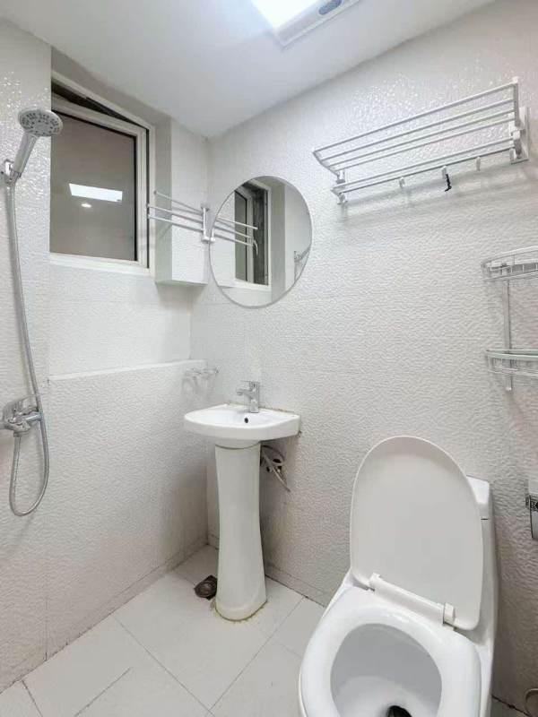 Housing image — Bathroom