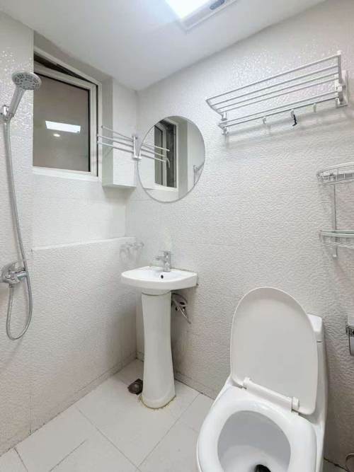 Housing image — Bathroom