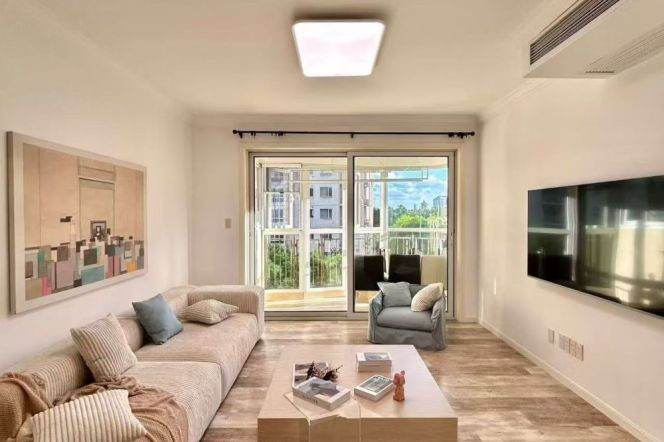 3BR Apartment in Gubei (L2)