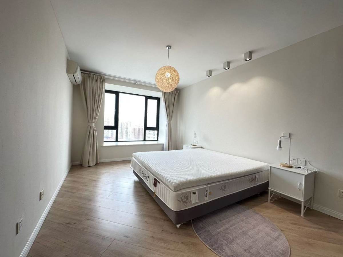 Housing image — Bedroom