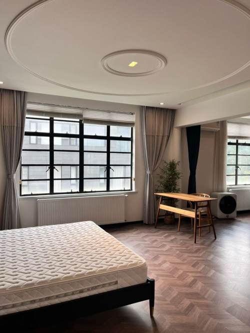 Housing image — Bedroom