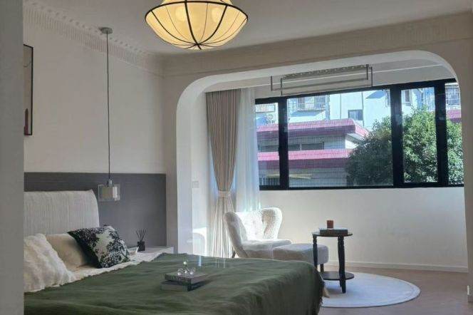 2BR Apartment in Xujiahui (L15)