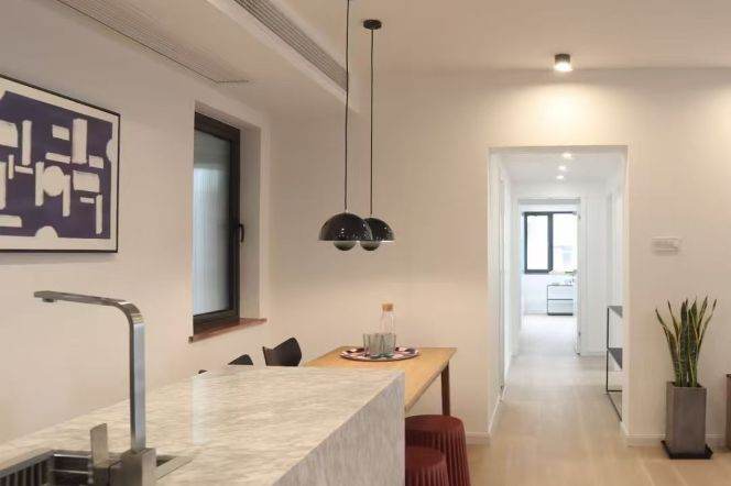 3BR Apartment near Jiangsu Rd Metro (L2/L11)