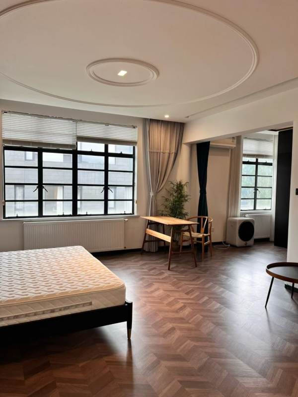Housing image — Bedroom