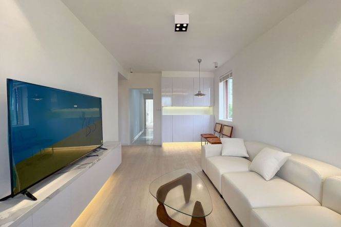 2BR Apartment near Zhongshan Park (L2/L11)