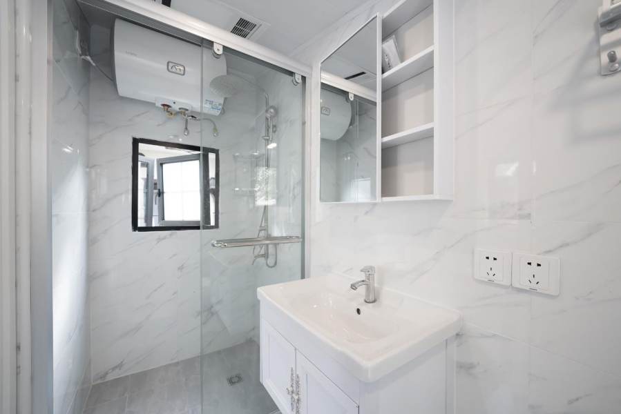 Housing image — Bathroom