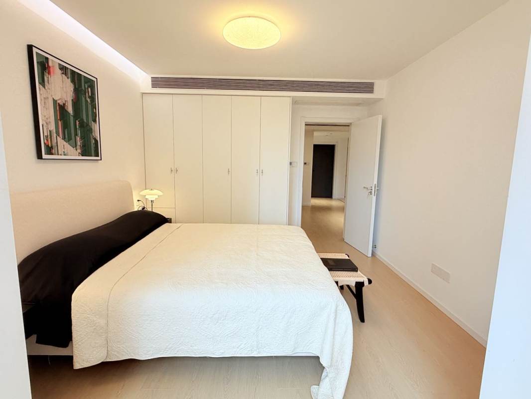 Housing image — Bedroom