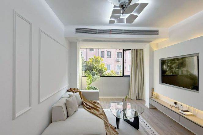 1BR Apartment in Hongqiao CBD (L10)