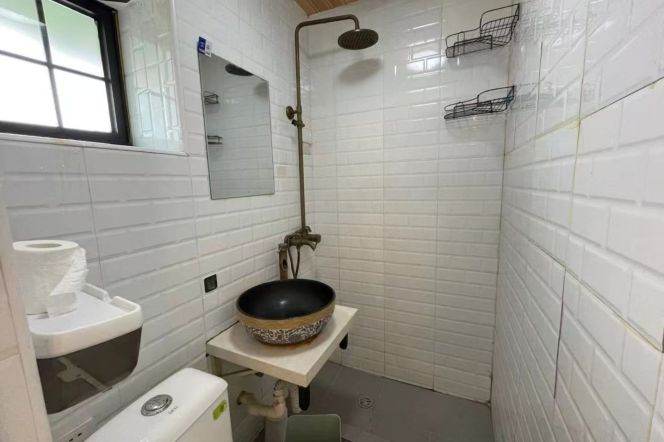 1BR Apartment at Wuzhong Building (L1/L7/L10)