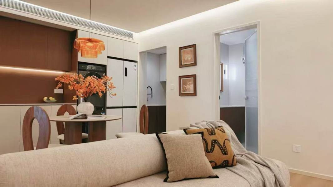 Housing image — Living Room