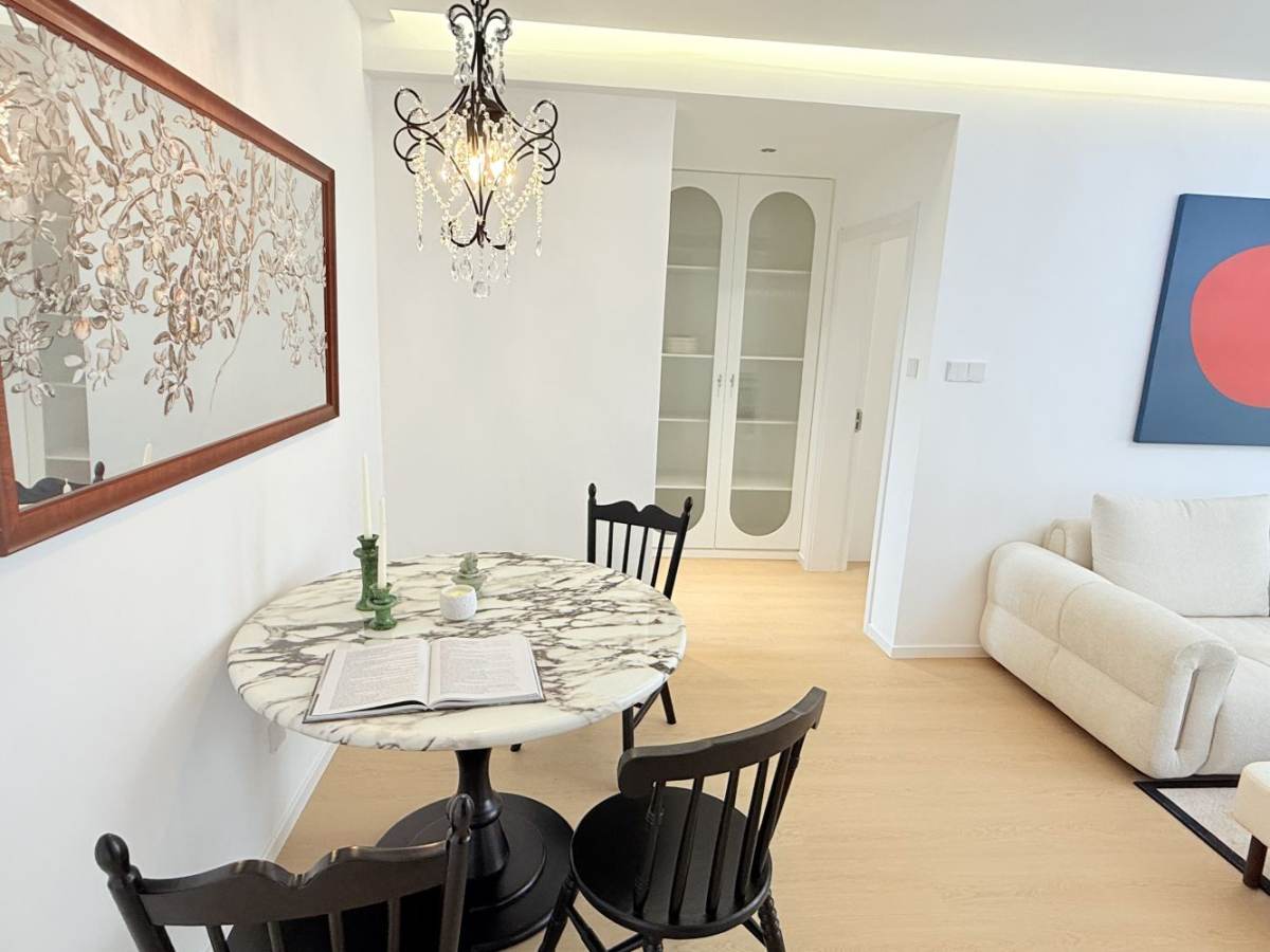Housing image — Dining Area