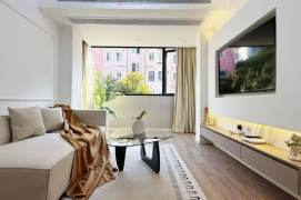 1BR Apartment in Hongqiao CBD (L10)