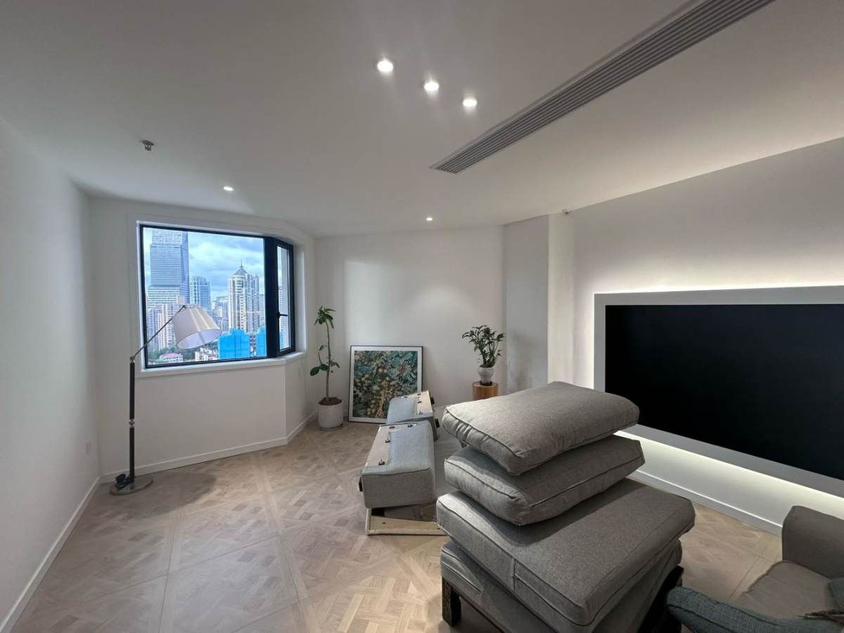 Housing image — Living Room