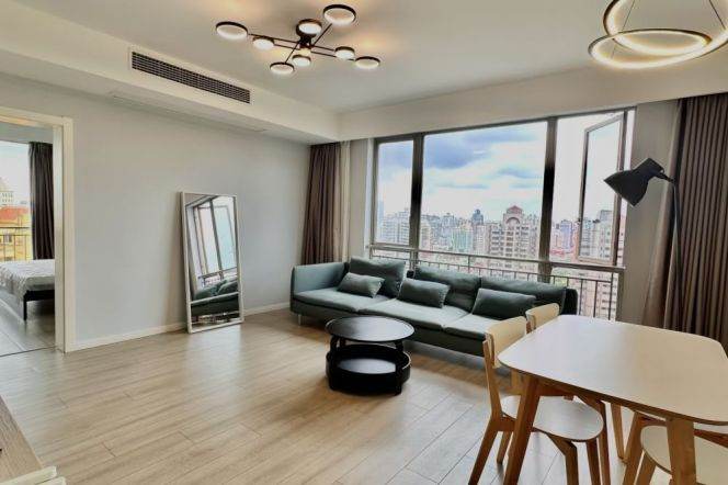 High-Floor 1BR Apartment at Yunhe Garden