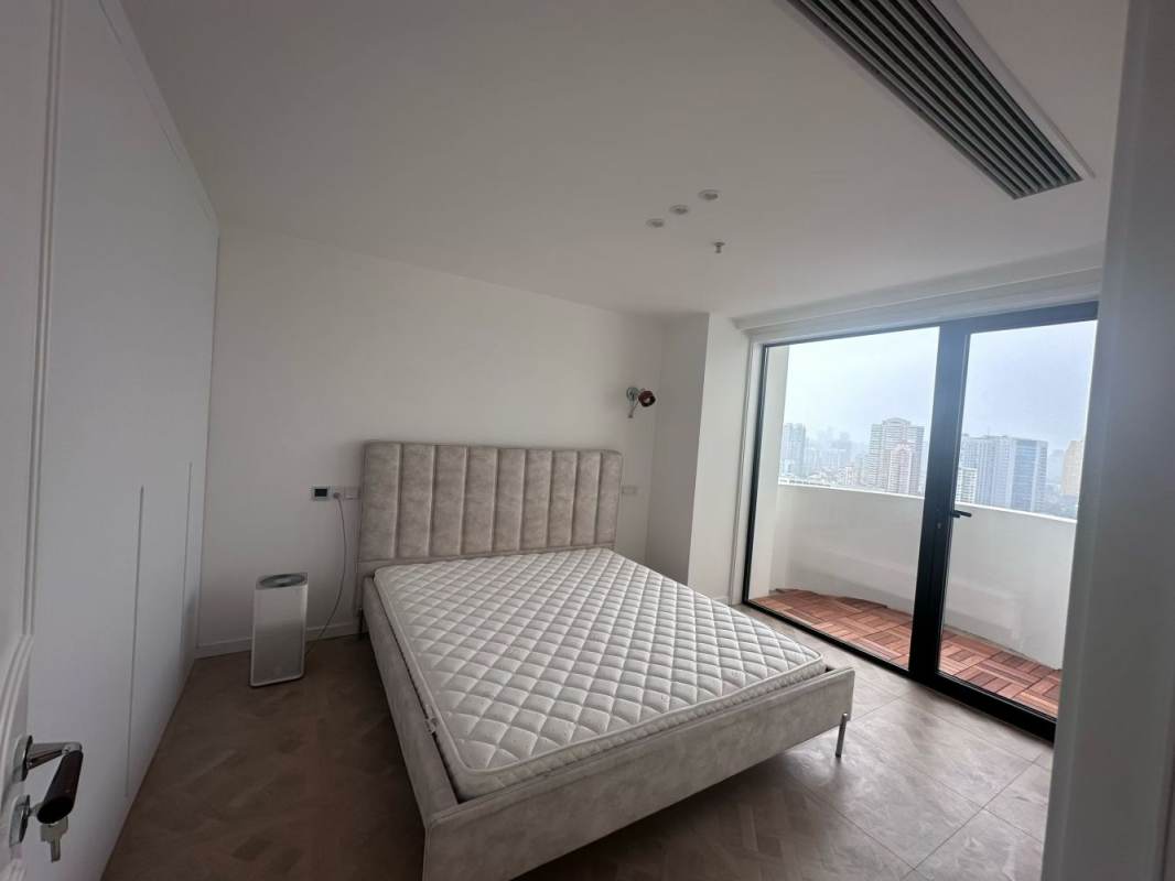 Housing image — Bedroom