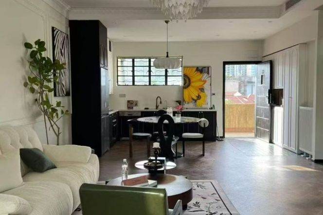 Spacious 2BR Heritage Apartment in Old Xuhui (L1/L7)