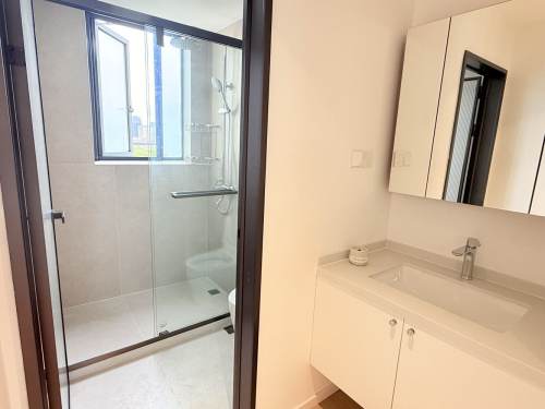 Housing image — Bathroom